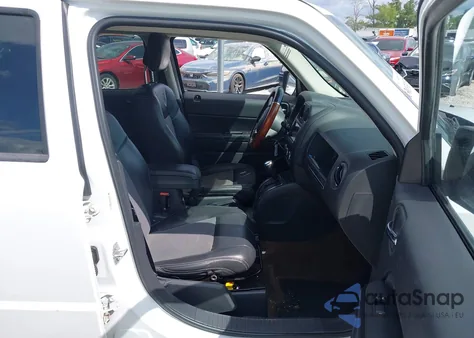 2014 Jeep Patriot Latitude из США, поврежденный, VIN 1C4NJPFB8ED630580